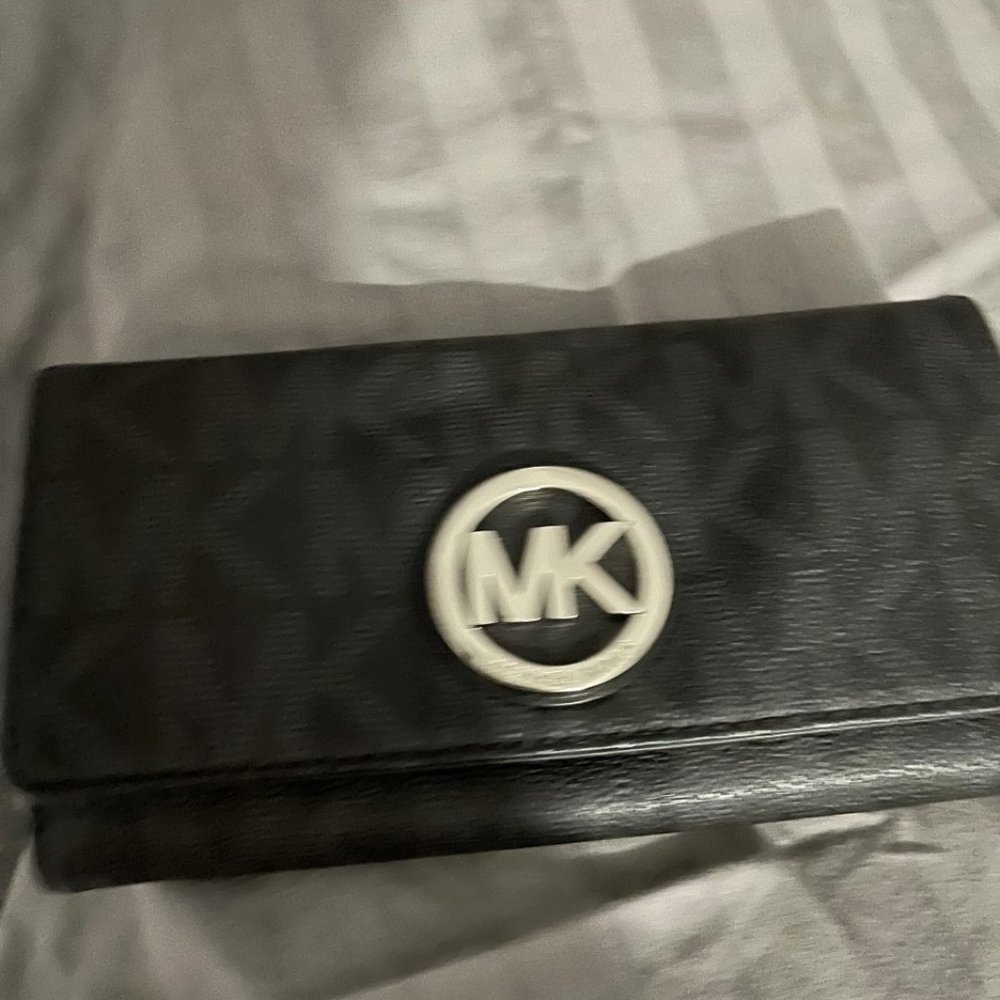 Michael Kors wallet
